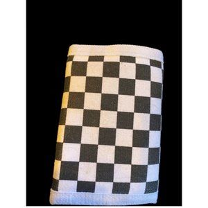 Vans-Off-The-Wall-Men’s Chekered -Trifold-Wallet.